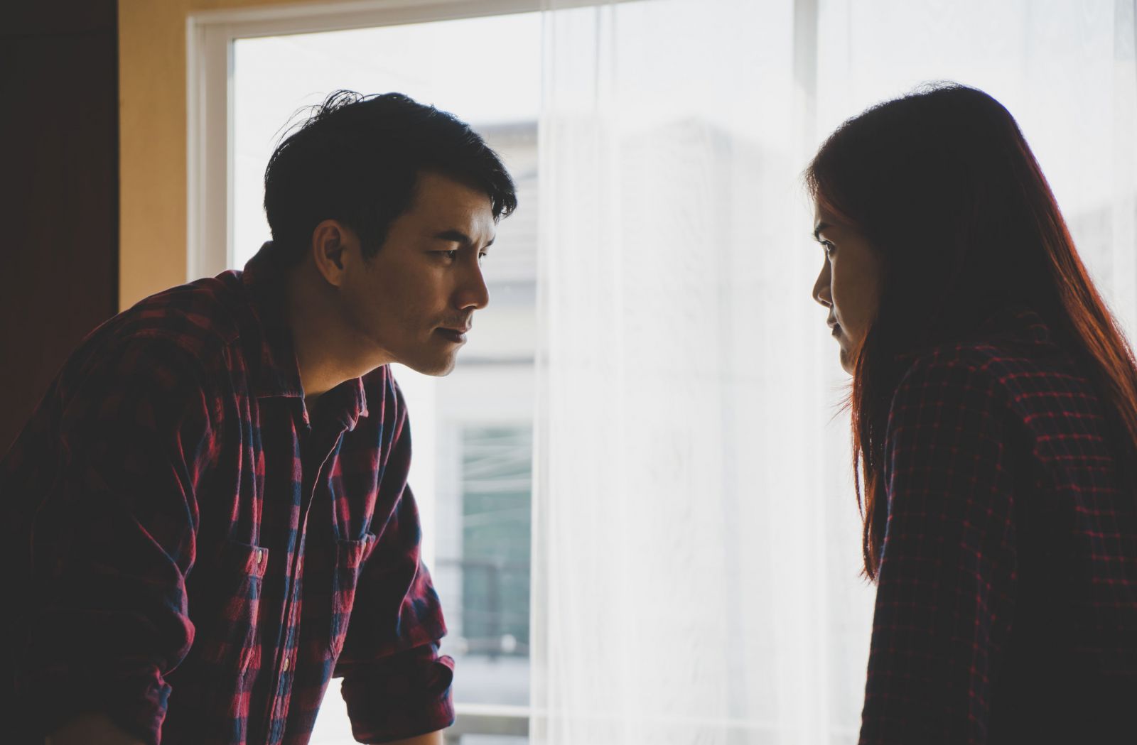 Sonhar brigando com marido é ruim? Entenda o significado